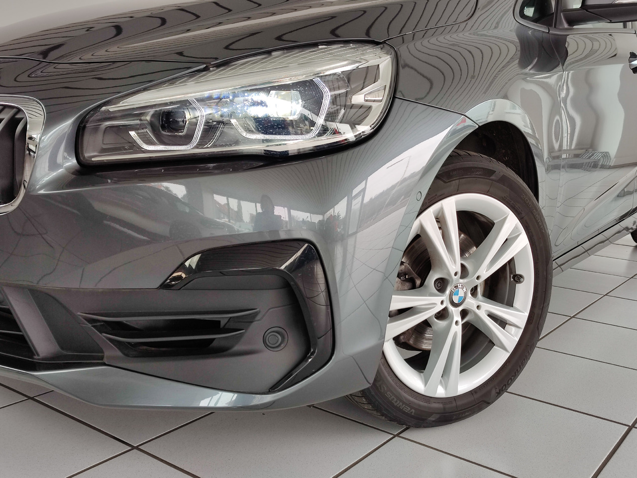 BMW 216 i Gran Tourer Advantage RTTI Navi Apple DAB PDC - Универсал: фото 2 BMW 216 i Gran Tourer Advantage RTTI Navi Apple DAB PDC - Универсал: фото 2