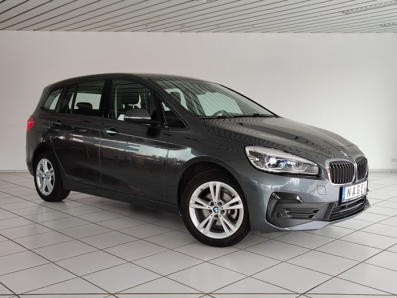 BMW 216 i Gran Tourer Advantage RTTI Navi Apple DAB PDC - Универсал: фото 3 BMW 216 i Gran Tourer Advantage RTTI Navi Apple DAB PDC - Универсал: фото 3