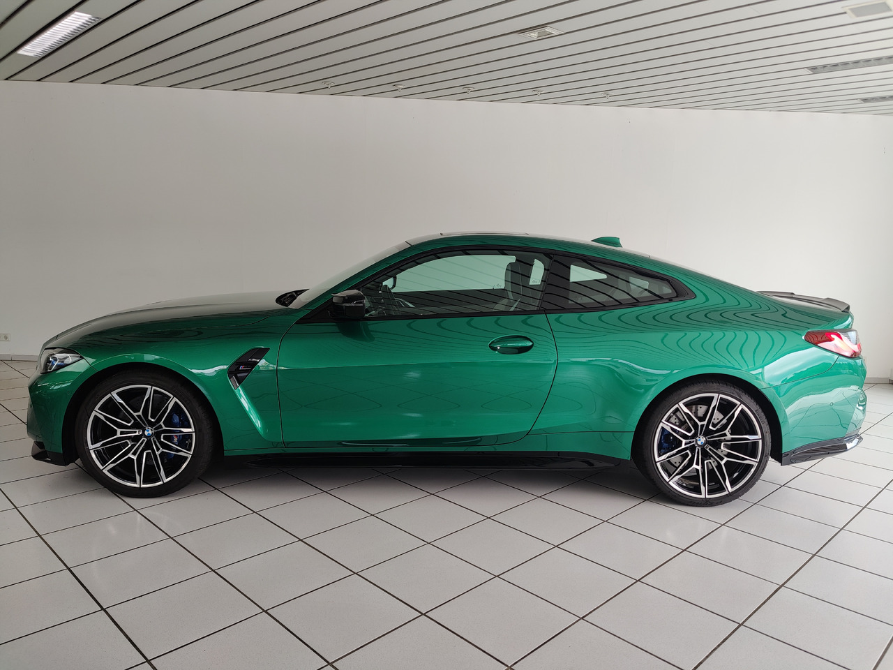 BMW M4 Competition Soundsystem Schiebedach Kam - Купе: фото 5 BMW M4 Competition Soundsystem Schiebedach Kam - Купе: фото 5