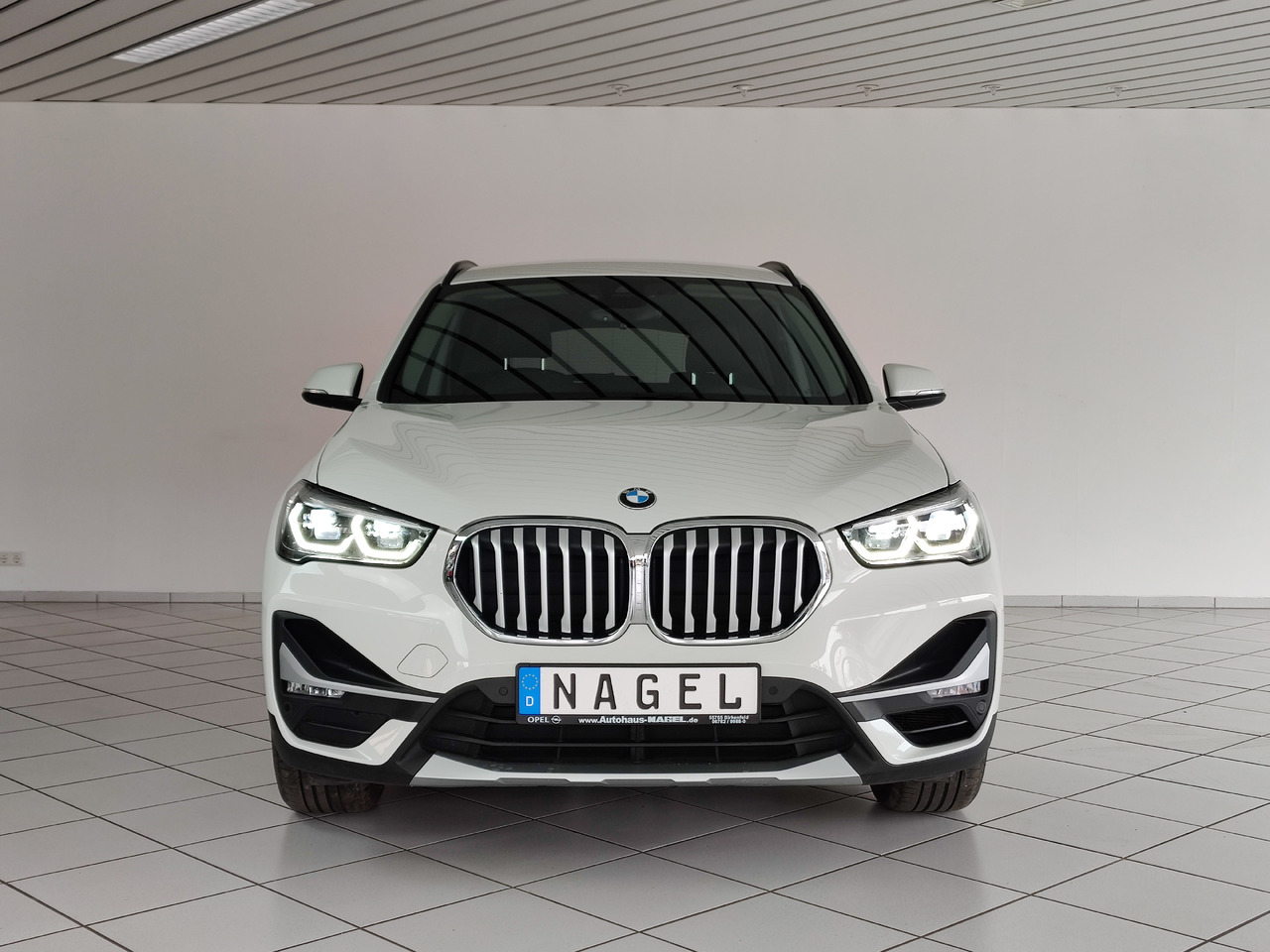 BMW X1 xDrive 20 i xLine Navi Rükam Leder DAB - Внедорожник: фото 4 BMW X1 xDrive 20 i xLine Navi Rükam Leder DAB - Внедорожник: фото 4