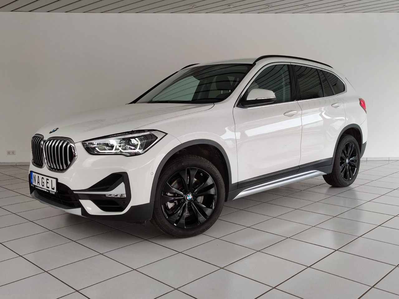 BMW X1 xDrive 20 i xLine Navi Rükam Leder DAB - Внедорожник: фото 1 BMW X1 xDrive 20 i xLine Navi Rükam Leder DAB - Внедорожник: фото 1
