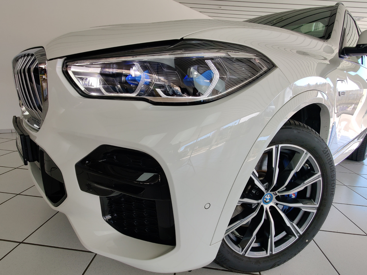 BMW X5 xDrive 45 e M Sport HiFi HUD Pano Leder Laser - Внедорожник: фото 2 BMW X5 xDrive 45 e M Sport HiFi HUD Pano Leder Laser - Внедорожник: фото 2