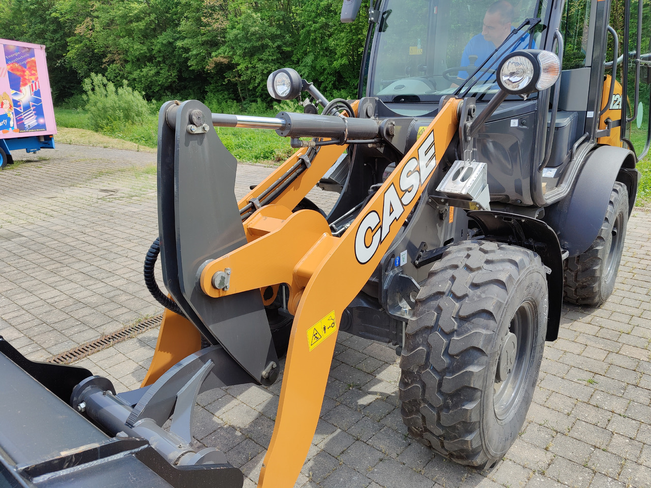 Case 121F STD ZB Radlader mit Schaufel ZB Kabine Klima HZG - Колёсный погрузчик: фото 4 Case 121F STD ZB Radlader mit Schaufel ZB Kabine Klima HZG - Колёсный погрузчик: фото 4