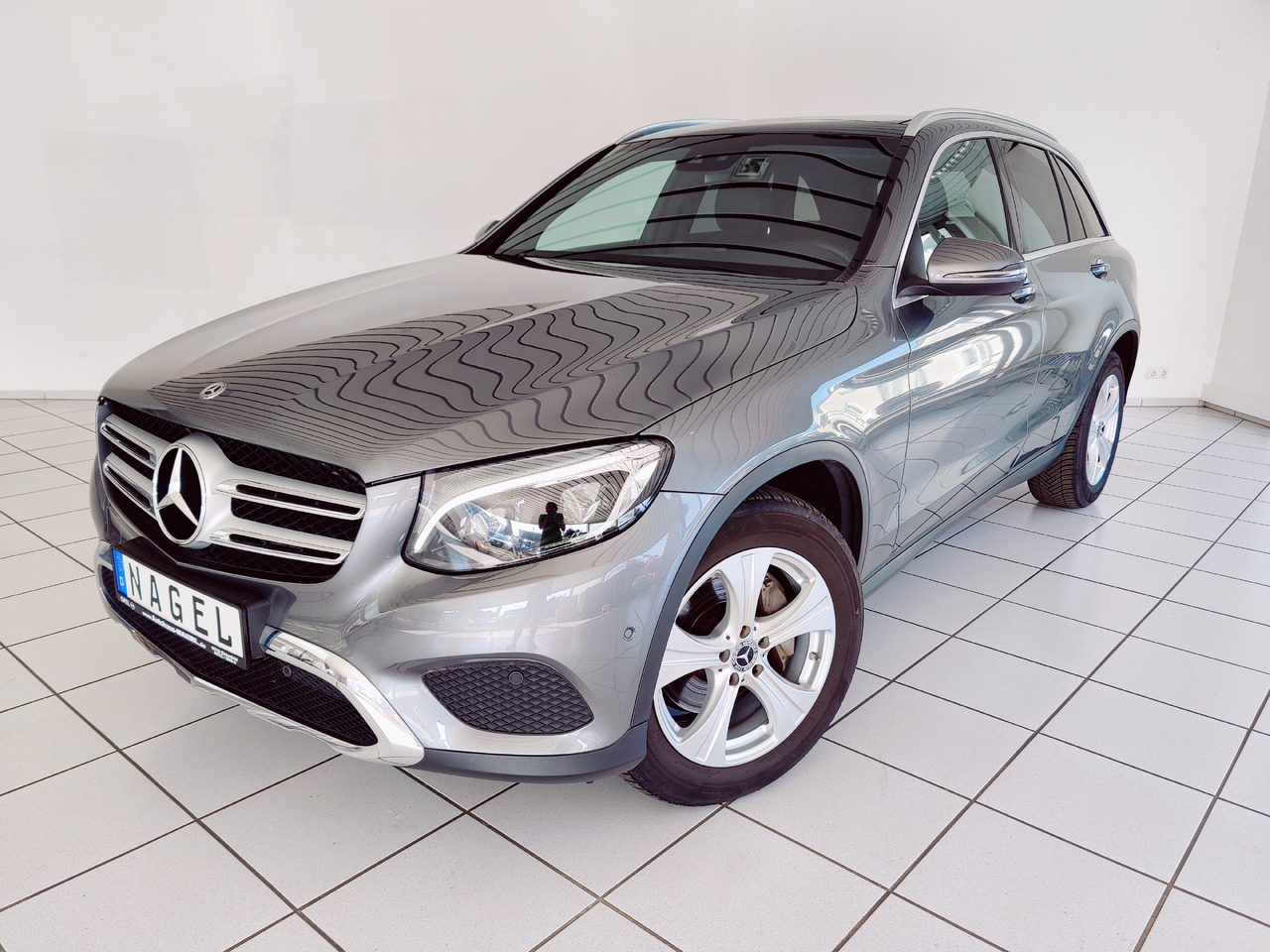 Mercedes-Benz GLC 220 d 4Matic AHK Navi RüKam SHZ - Внедорожник: фото 1 Mercedes-Benz GLC 220 d 4Matic AHK Navi RüKam SHZ - Внедорожник: фото 1