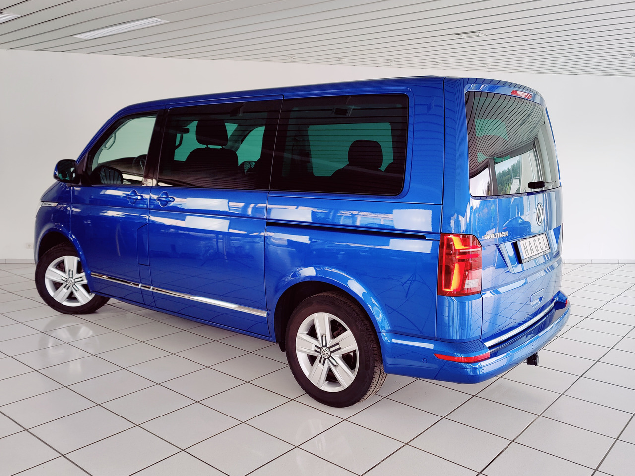 Volkswagen T6.1 Multivan Cruise*DAB+*Rükam*Standheizung*AHK Cruise FWD - Микроавтобус, Пассажирский фургон: фото 5 Volkswagen T6.1 Multivan Cruise*DAB+*Rükam*Standheizung*AHK Cruise FWD - Микроавтобус, Пассажирский фургон: фото 5