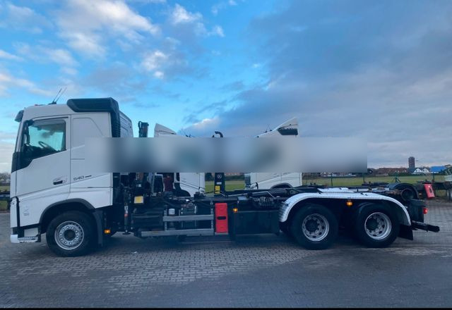 Volvo FH540 Hiab/Kran - Крюковой мультилифт: фото 1 Volvo FH540 Hiab/Kran - Крюковой мультилифт: фото 1