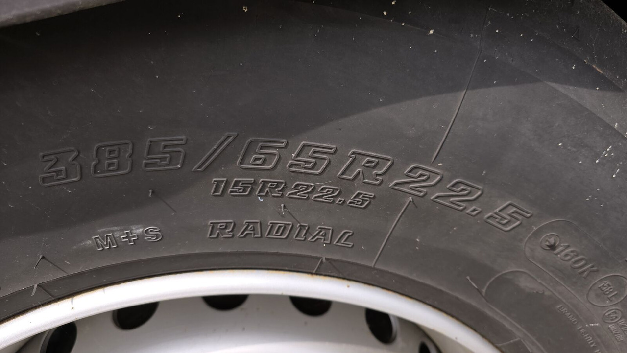 Тентованный полуприцеп Krone SD: фото 24