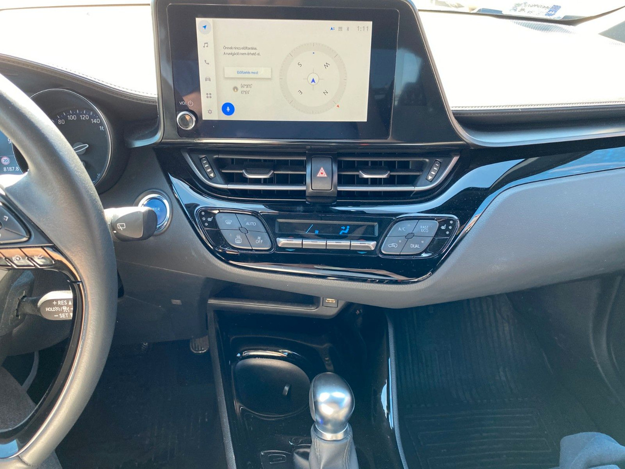 Toyota C-HR 1.8-l-VVTi Hybrid Flow - Внедорожник: фото 4 Toyota C-HR 1.8-l-VVTi Hybrid Flow - Внедорожник: фото 4