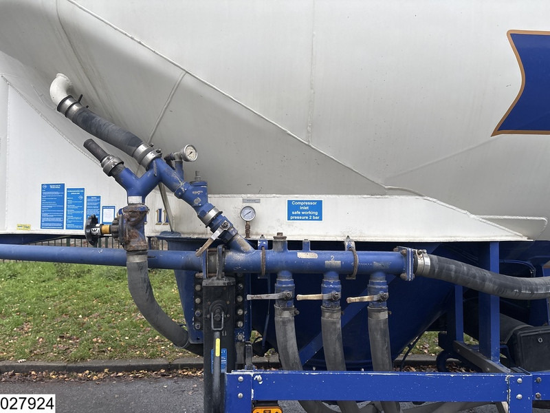 Feldbinder Silo 40.000 Liter - Полуприцеп-цистерна: фото 4 Feldbinder Silo 40.000 Liter - Полуприцеп-цистерна: фото 4