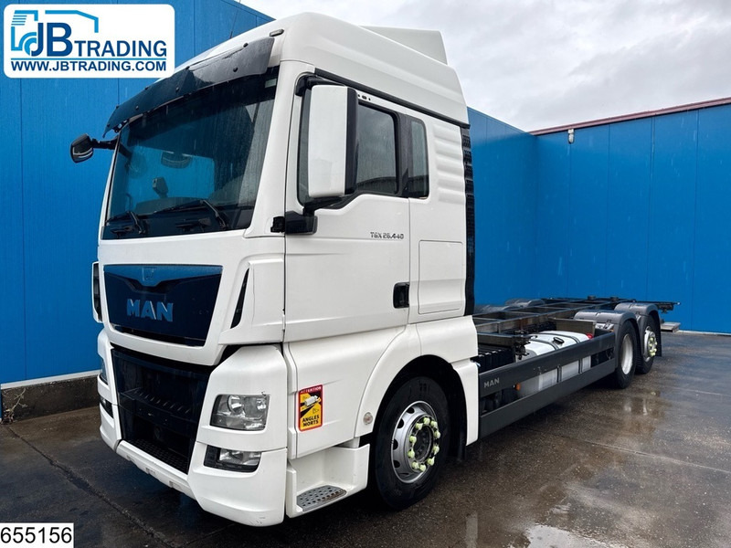 MAN TGX 26 440 6X2, EURO 6, Dhollandia, BDF - Грузовик-контейнеровоз/ Сменный кузов: фото 1 MAN TGX 26 440 6X2, EURO 6, Dhollandia, BDF - Грузовик-контейнеровоз/ Сменный кузов: фото 1