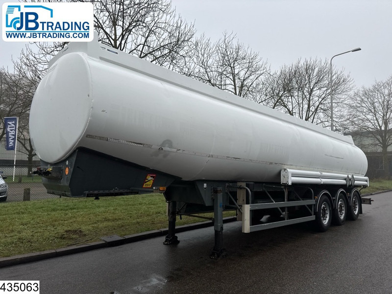 MERCERON Fuel 38.000 Liter, 7 Compartments - Полуприцеп-цистерна: фото 1 MERCERON Fuel 38.000 Liter, 7 Compartments - Полуприцеп-цистерна: фото 1