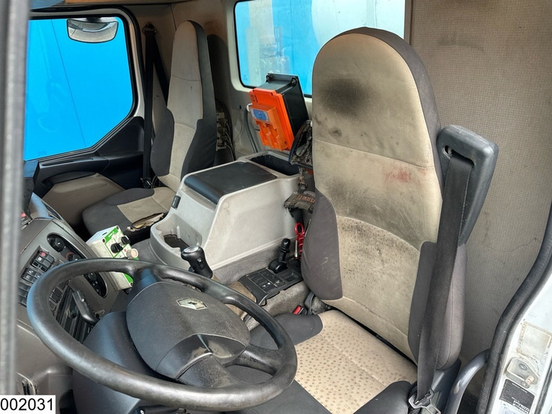 Автобетоносмеситель Renault Kerax 410 Dxi 8x4, EURO 4, 9m3, Steel suspension, Remote: фото 8 Автобетоносмеситель Renault Kerax 410 Dxi 8x4, EURO 4, 9m3, Steel suspension, Remote: фото 8