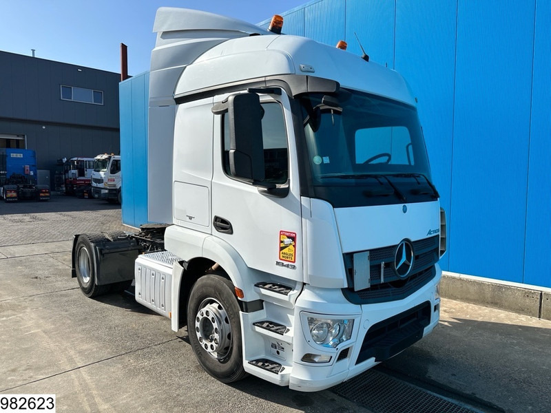 Mercedes-Benz Actros 1843 EURO 6 - Тягач: фото 3 Mercedes-Benz Actros 1843 EURO 6 - Тягач: фото 3