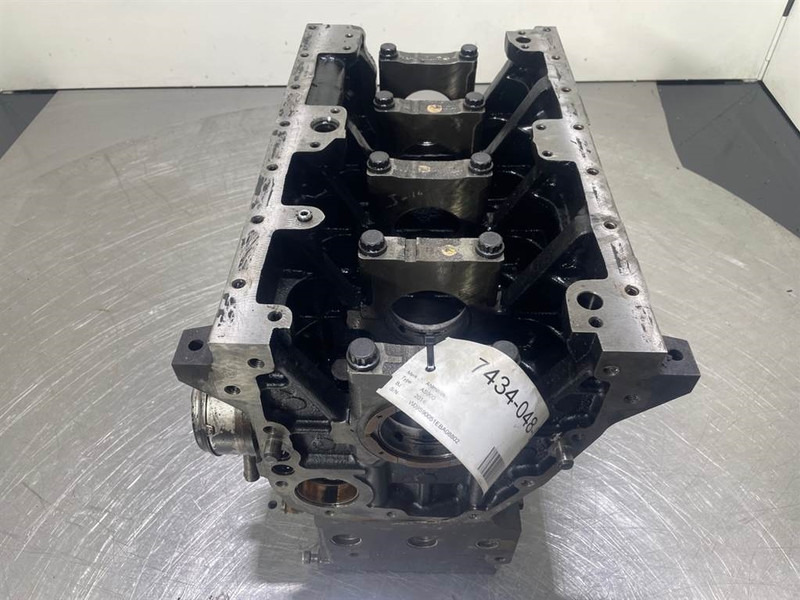 Ahlmann AS900-Cummins B3.3T-4989845-Crankcase/Unterblock - Двигатель для Строительной техники: фото 3 Ahlmann AS900-Cummins B3.3T-4989845-Crankcase/Unterblock - Двигатель для Строительной техники: фото 3