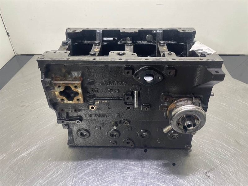 Ahlmann AS900-Cummins B3.3T-4989845-Crankcase/Unterblock - Двигатель для Строительной техники: фото 5 Ahlmann AS900-Cummins B3.3T-4989845-Crankcase/Unterblock - Двигатель для Строительной техники: фото 5