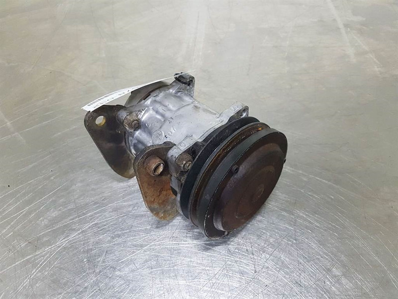 Case 621D-Sanden U4611-Compressor/Kompressor/Aircopomp - Двигатель для Строительной техники: фото 2 Case 621D-Sanden U4611-Compressor/Kompressor/Aircopomp - Двигатель для Строительной техники: фото 2