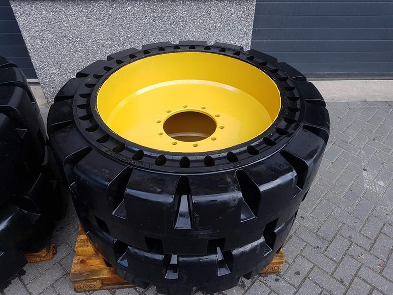 Cat 910/914 - 447-1131 - Tyre/Reifen/Band - Шины и диски для Строительной техники: фото 3 Cat 910/914 - 447-1131 - Tyre/Reifen/Band - Шины и диски для Строительной техники: фото 3