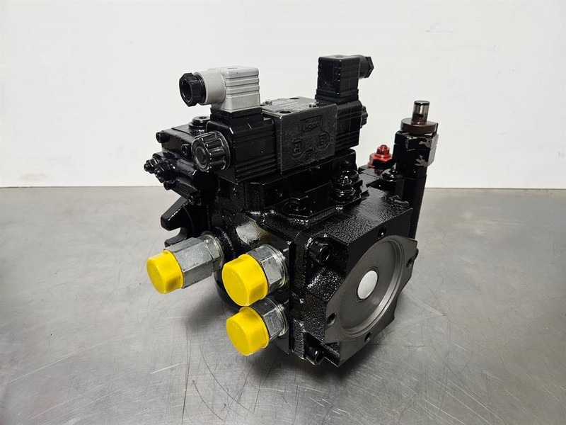 Giant 451T-Bondioli& Pavesi M4PV28-28-Drive pump/Rijpomp - Гидравлика для Строительной техники: фото 5 Giant 451T-Bondioli& Pavesi M4PV28-28-Drive pump/Rijpomp - Гидравлика для Строительной техники: фото 5