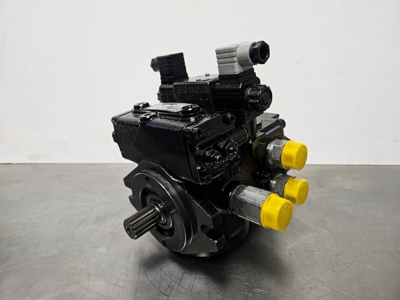 Giant 451T-Bondioli& Pavesi M4PV28-28-Drive pump/Rijpomp - Гидравлика для Строительной техники: фото 3 Giant 451T-Bondioli& Pavesi M4PV28-28-Drive pump/Rijpomp - Гидравлика для Строительной техники: фото 3