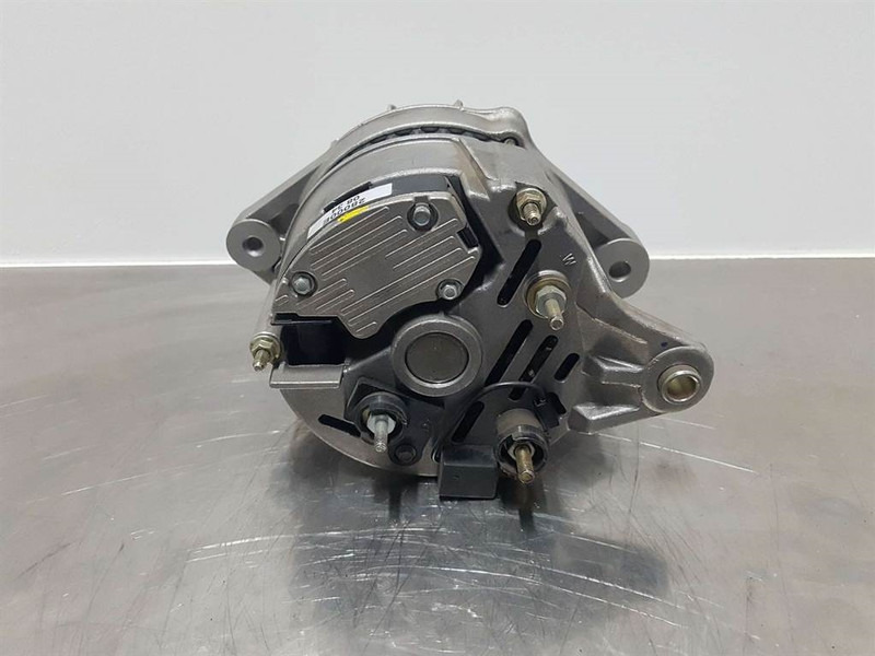 Hitachi 14V 55A-Alternator/Lichtmaschine/Dynamo - Двигатель для Строительной техники: фото 5 Hitachi 14V 55A-Alternator/Lichtmaschine/Dynamo - Двигатель для Строительной техники: фото 5