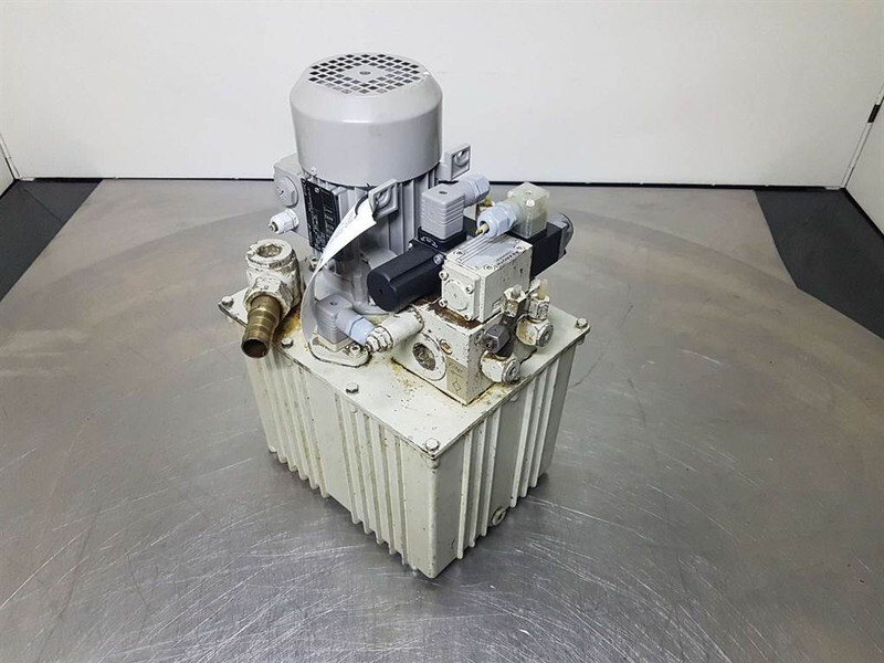 Hydac -0,25 kW-Rotor 5RN71MO4E12-Compact-/steering - Гидравлика для Строительной техники: фото 3 Hydac -0,25 kW-Rotor 5RN71MO4E12-Compact-/steering - Гидравлика для Строительной техники: фото 3