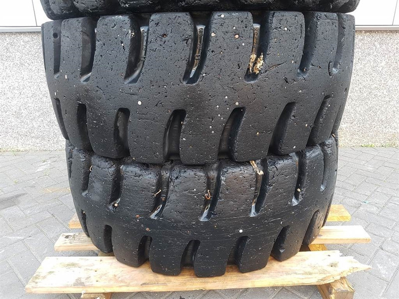 Liebherr L514 Stereo-Goodyear 17.5R25-Tire/Reifen/Band - Шина для Строительной техники: фото 4 Liebherr L514 Stereo-Goodyear 17.5R25-Tire/Reifen/Band - Шина для Строительной техники: фото 4