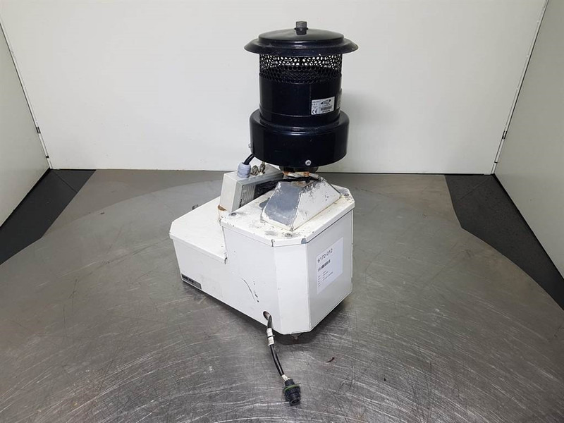 Liebherr L586-Wölfle 590154/810015-Overpressure system - Кабина и интерьер для Строительной техники: фото 3 Liebherr L586-Wölfle 590154/810015-Overpressure system - Кабина и интерьер для Строительной техники: фото 3