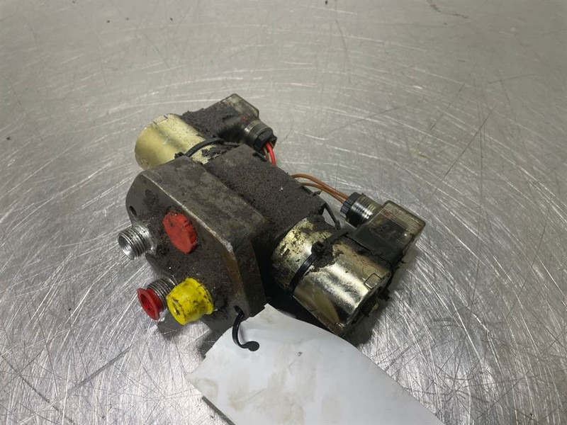 New Holland KV-4/3-3KO-6-6 - Гидравлика для Строительной техники: фото 3 New Holland KV-4/3-3KO-6-6 - Гидравлика для Строительной техники: фото 3