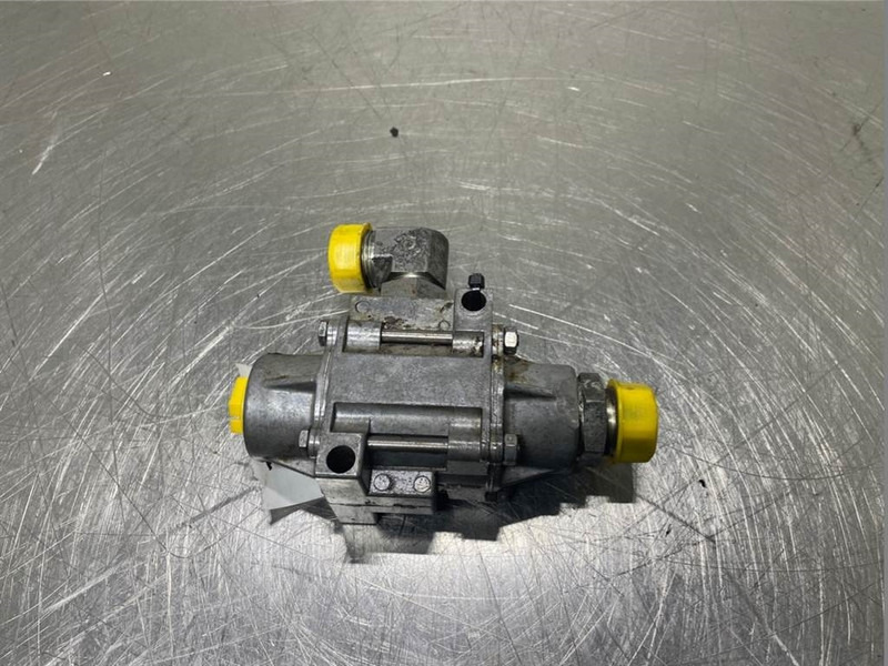 New Holland W110C-Parker TH-1000-27FM-36-Valve/Ventile - Гидравлика для Строительной техники: фото 1 New Holland W110C-Parker TH-1000-27FM-36-Valve/Ventile - Гидравлика для Строительной техники: фото 1