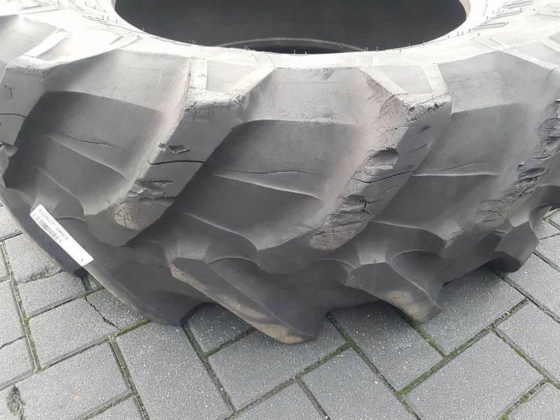 Pirelli 420/70R28-Tire/Reifen/Band - Шины и диски для Строительной техники: фото 3 Pirelli 420/70R28-Tire/Reifen/Band - Шины и диски для Строительной техники: фото 3