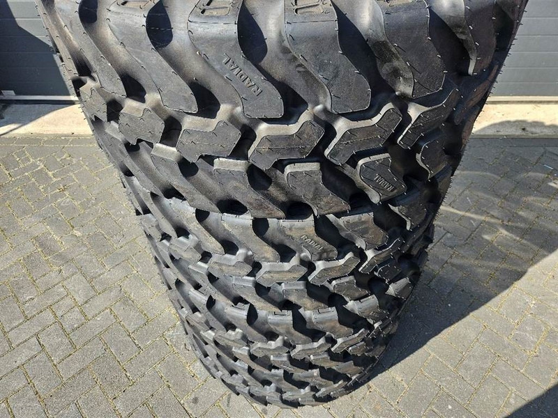 SWT 400/70R20 *NEW* - Tire/Reifen/Band - Шины и диски для Строительной техники: фото 2 SWT 400/70R20 *NEW* - Tire/Reifen/Band - Шины и диски для Строительной техники: фото 2