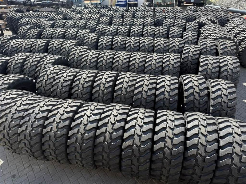 SWT 405/70R20 (16.0/70R20) *NEW* - Tire/Reifen/Band - Шины и диски для Строительной техники: фото 1 SWT 405/70R20 (16.0/70R20) *NEW* - Tire/Reifen/Band - Шины и диски для Строительной техники: фото 1