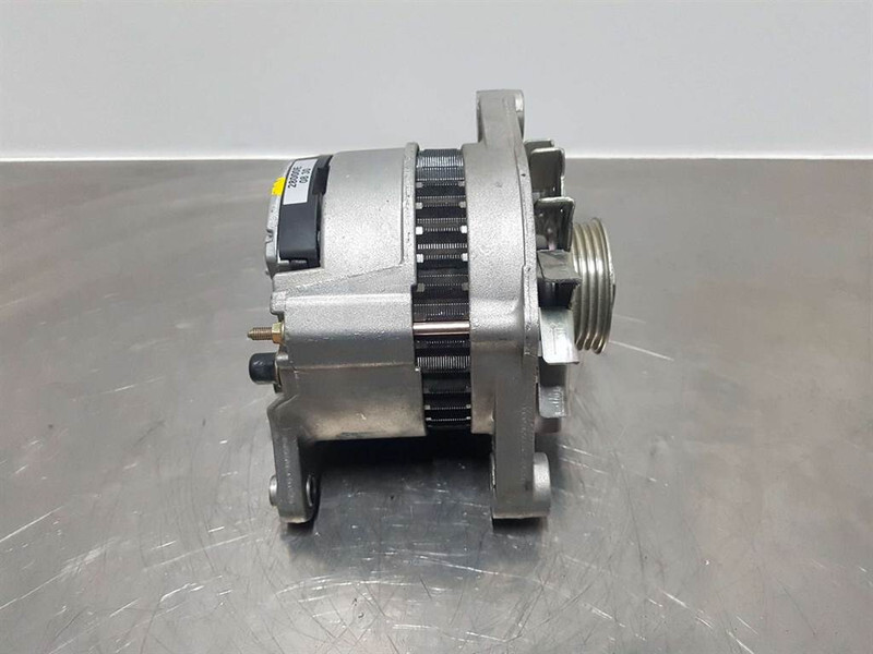 Terex Schaeff SKL833-14V 65A-Alternator/Lichtmaschine/Dynamo - Двигатель для Строительной техники: фото 3 Terex Schaeff SKL833-14V 65A-Alternator/Lichtmaschine/Dynamo - Двигатель для Строительной техники: фото 3