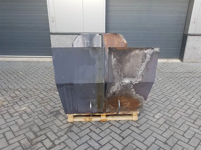 Terex TL260-0457006031-Mud guard/Kotfluegel/Spatbord - Крыло для Строительной техники: фото 2 Terex TL260-0457006031-Mud guard/Kotfluegel/Spatbord - Крыло для Строительной техники: фото 2