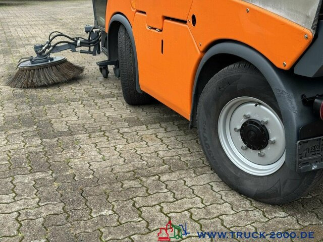Hako Citymaster 2000 Sweeper 4 Radlenk. nur 4138 Std. - Подметально-уборочная машина: фото 2 Hako Citymaster 2000 Sweeper 4 Radlenk. nur 4138 Std. - Подметально-уборочная машина: фото 2