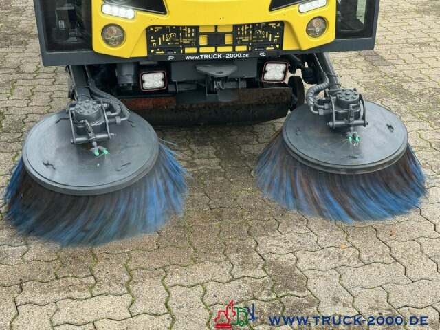 Johnston Bucher Sweeper CX 201 Kehren + Sprühen Klima в лизинг Johnston Bucher Sweeper CX 201 Kehren + Sprühen Klima: фото 12