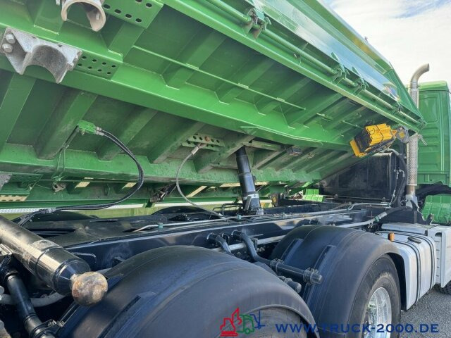 Фото интерьера 1: MAN TGS 26.500 6x4 Meiller + Kran + Bordmatik 137TKM в лизинг MAN TGS 26.500 6x4 Meiller + Kran + Bordmatik 137TKM