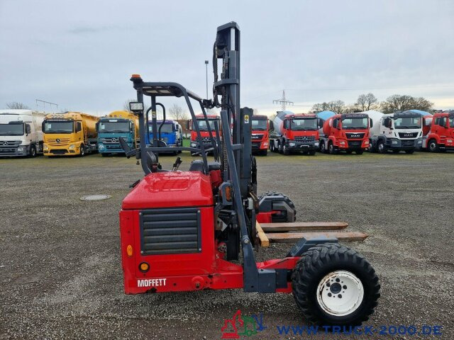 Moffett Mitnahmestapler 4 Wege Allrad NX Typ M 4 25.4 - Мобильный вилочный погрузчик: фото 1 Moffett Mitnahmestapler 4 Wege Allrad NX Typ M 4 25.4 - Мобильный вилочный погрузчик: фото 1