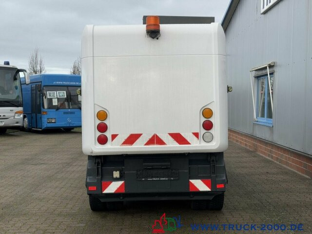 Ravo 540 3 Besensystem Sweeper + Sprühen 50 Km/h - Подметально-уборочная машина: фото 4 Ravo 540 3 Besensystem Sweeper + Sprühen 50 Km/h - Подметально-уборочная машина: фото 4