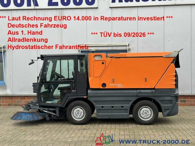 Schmidt Swingo Compact 200 4 Radlenkung Kehren + Sprühen - Подметально-уборочная машина: фото 1 Schmidt Swingo Compact 200 4 Radlenkung Kehren + Sprühen - Подметально-уборочная машина: фото 1