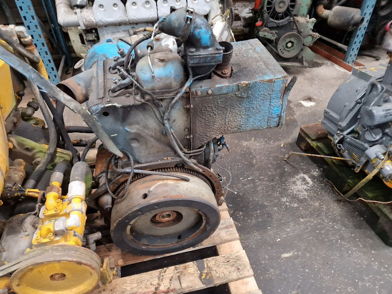 Deutz F2L912 - Двигатель: фото 1 Deutz F2L912 - Двигатель: фото 1