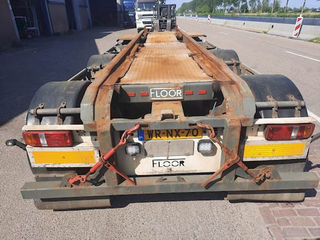 Floor FLA-3-101 - Полуприцеп-контейнеровоз/ Сменный кузов: фото 3 Floor FLA-3-101 - Полуприцеп-контейнеровоз/ Сменный кузов: фото 3