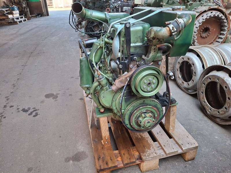 Mercedes-Benz OM352 - Двигатель: фото 2 Mercedes-Benz OM352 - Двигатель: фото 2