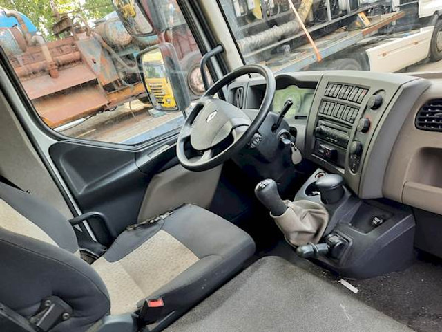 Renault MIDLUM 220 - Грузовик-шасси: фото 4 Renault MIDLUM 220 - Грузовик-шасси: фото 4