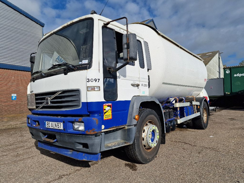 Volvo FL 250 GAS / LPG - Грузовик-цистерна: фото 1 Volvo FL 250 GAS / LPG - Грузовик-цистерна: фото 1