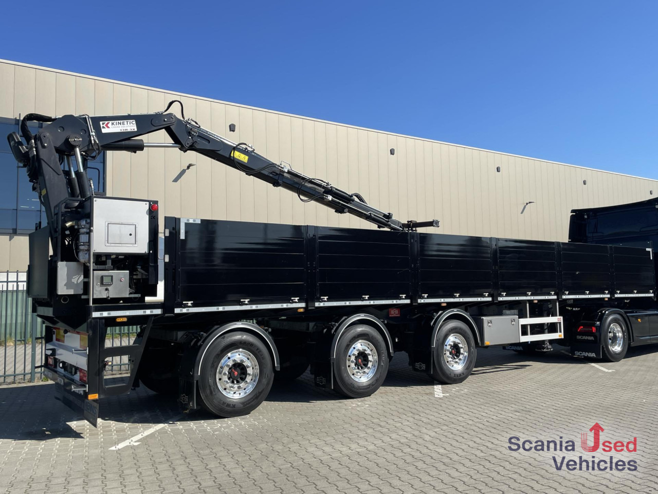 PACTON PACTON TPL.342 CB LIFT AXLE KINETIC 13R-3X CRANE - Прицеп бортовой/ Платформа: фото 1 PACTON PACTON TPL.342 CB LIFT AXLE KINETIC 13R-3X CRANE - Прицеп бортовой/ Платформа: фото 1