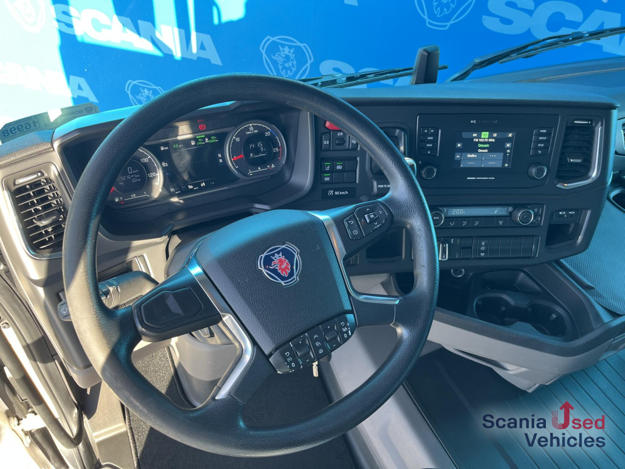 SCANIA R 450 A4x2NA RETARDER 8T DIFF-L SMART2 - Тягач: фото 3 SCANIA R 450 A4x2NA RETARDER 8T DIFF-L SMART2 - Тягач: фото 3