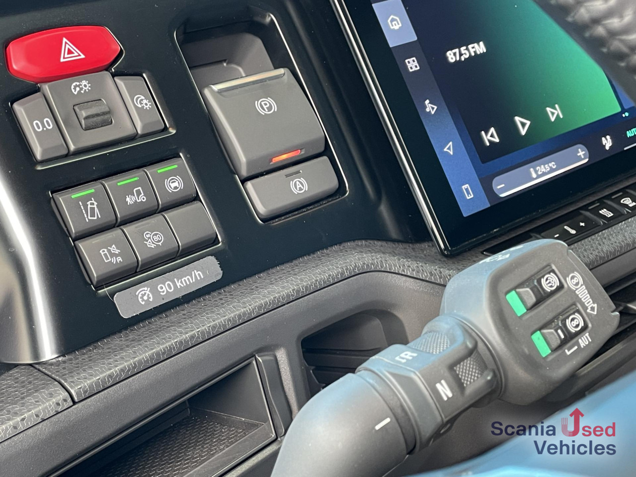 SCANIA R 460 A4x2EB MEGA VOLUME RETARDER DIFF-L SMART2 - Тягач: фото 5 SCANIA R 460 A4x2EB MEGA VOLUME RETARDER DIFF-L SMART2 - Тягач: фото 5