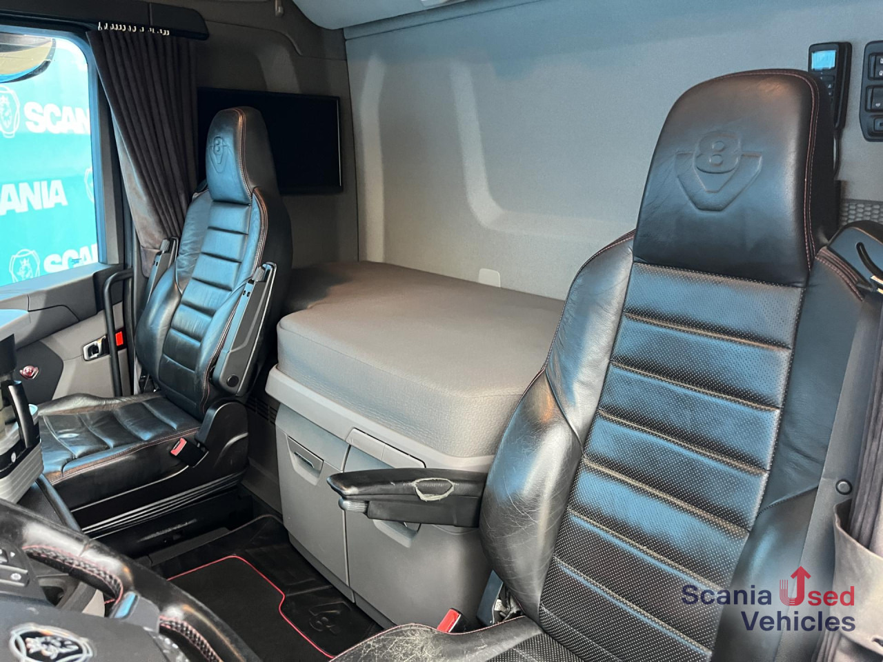 SCANIA S 520 A4x2NB V8 RETARDER DIFF-L FULL AIR 9T P-AIRC - Тягач: фото 3 SCANIA S 520 A4x2NB V8 RETARDER DIFF-L FULL AIR 9T P-AIRC - Тягач: фото 3