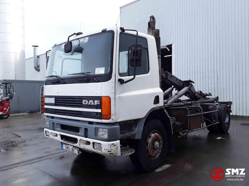 DAF CF 320 lames steel - Грузовик-контейнеровоз/ Сменный кузов: фото 3 DAF CF 320 lames steel - Грузовик-контейнеровоз/ Сменный кузов: фото 3